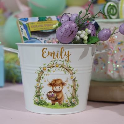 Easter Hamper Bucket - Highland Cow Daisy with a Name